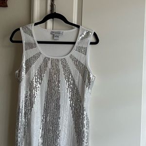 Women’s sleeveless top